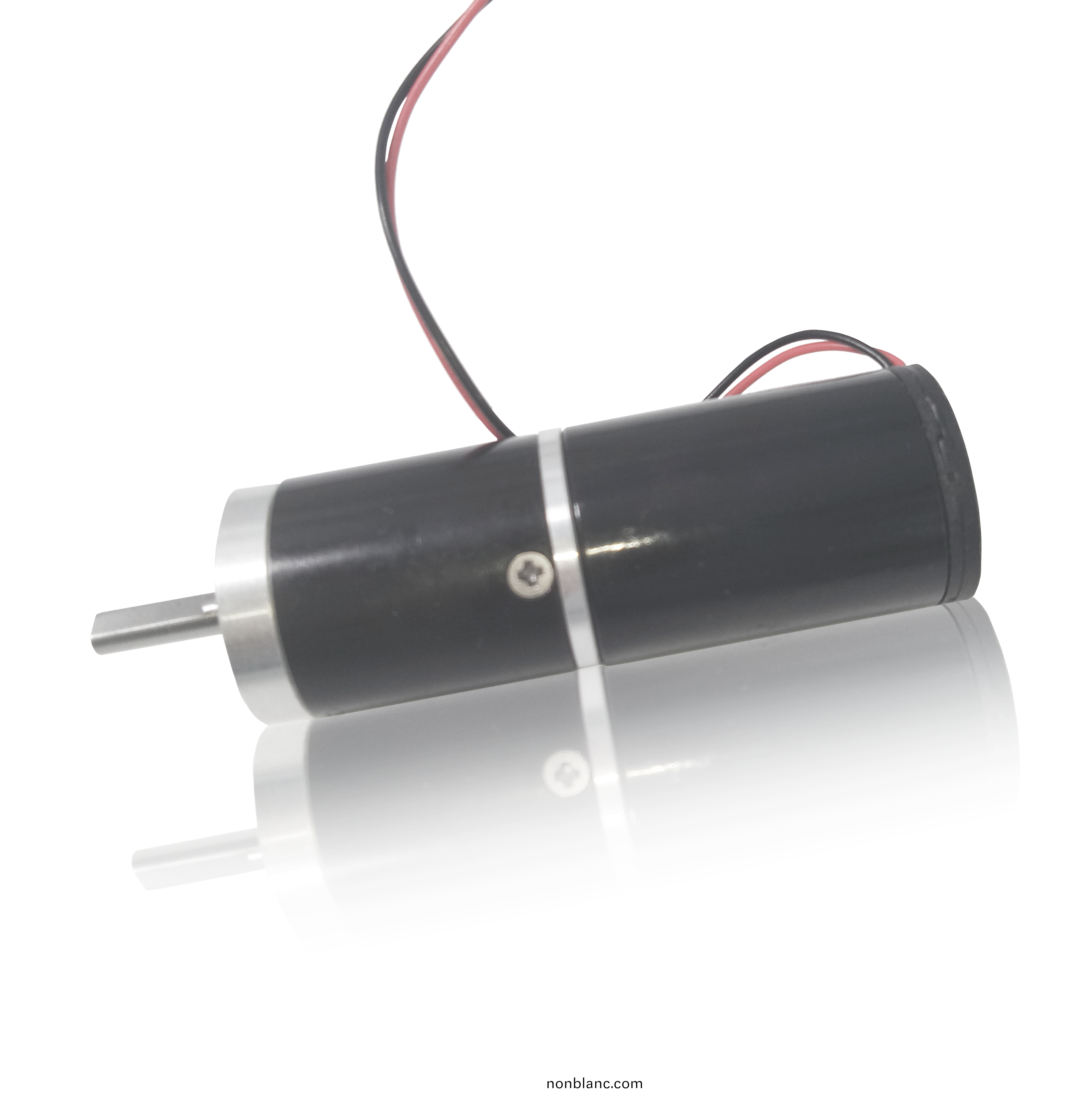 直(zhi)流(liu)減(jian)速電機(ji)的(de)特點 直流(liu)減(jian)速(su)電(dian)機(ji)的(de)特(te)點(dian)