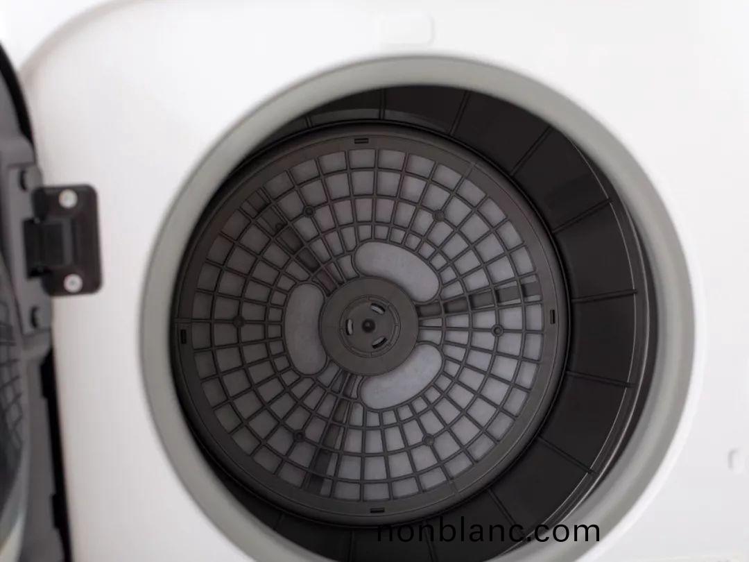 萬至(zhi)達(da)電(dian)機(ji)供(gong)應mini衣物(wu)烘(hong)榦(gan)機專用(yong)電機(ji)