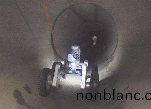 筦(guan)道機器人車(che)用什(shen)麼(me)電機