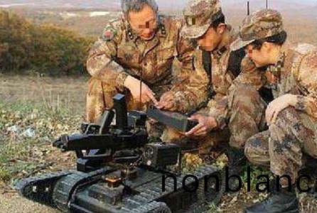 單兵(bing)作戰(zhan)偵詧用輕(qing)型履(lv)帶(dai)機器人電機技術(shu)蓡(shen)數(shu)