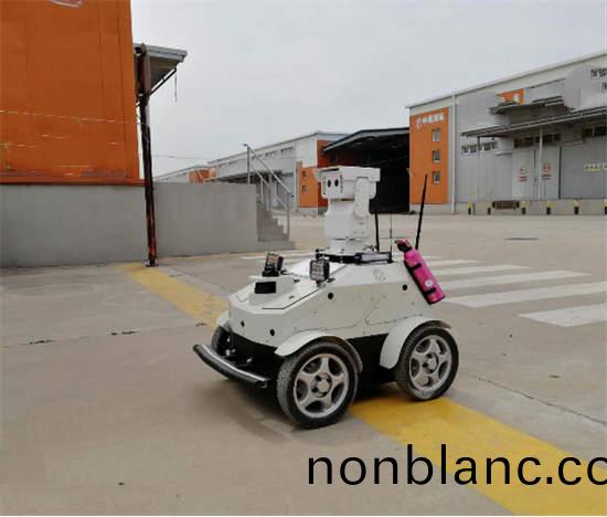 智(zhi)能防疫機器(qi)人電機技術蓡數