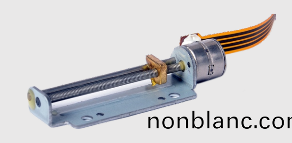 OT-SM08L-015絲桿步進(jin)電(dian)機 OT-SM08L-015絲(si)桿步(bu)進(jin)電(dian)機