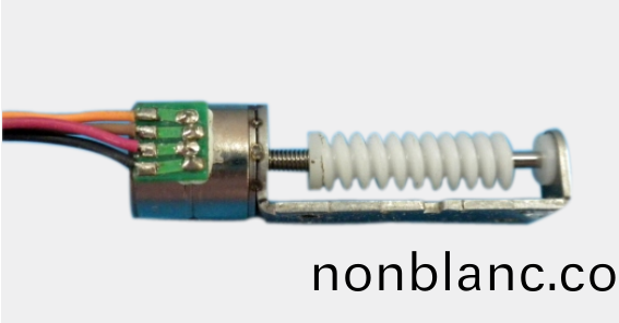 OT-SM10L-056P步進(jin)電(dian)機 OT-SM10L-056P步(bu)進(jin)電機(ji)